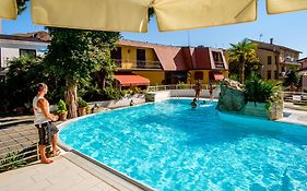 Hotel Bristol