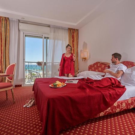 Hotel Bristol Bellaria-Igea Marina Exterior foto