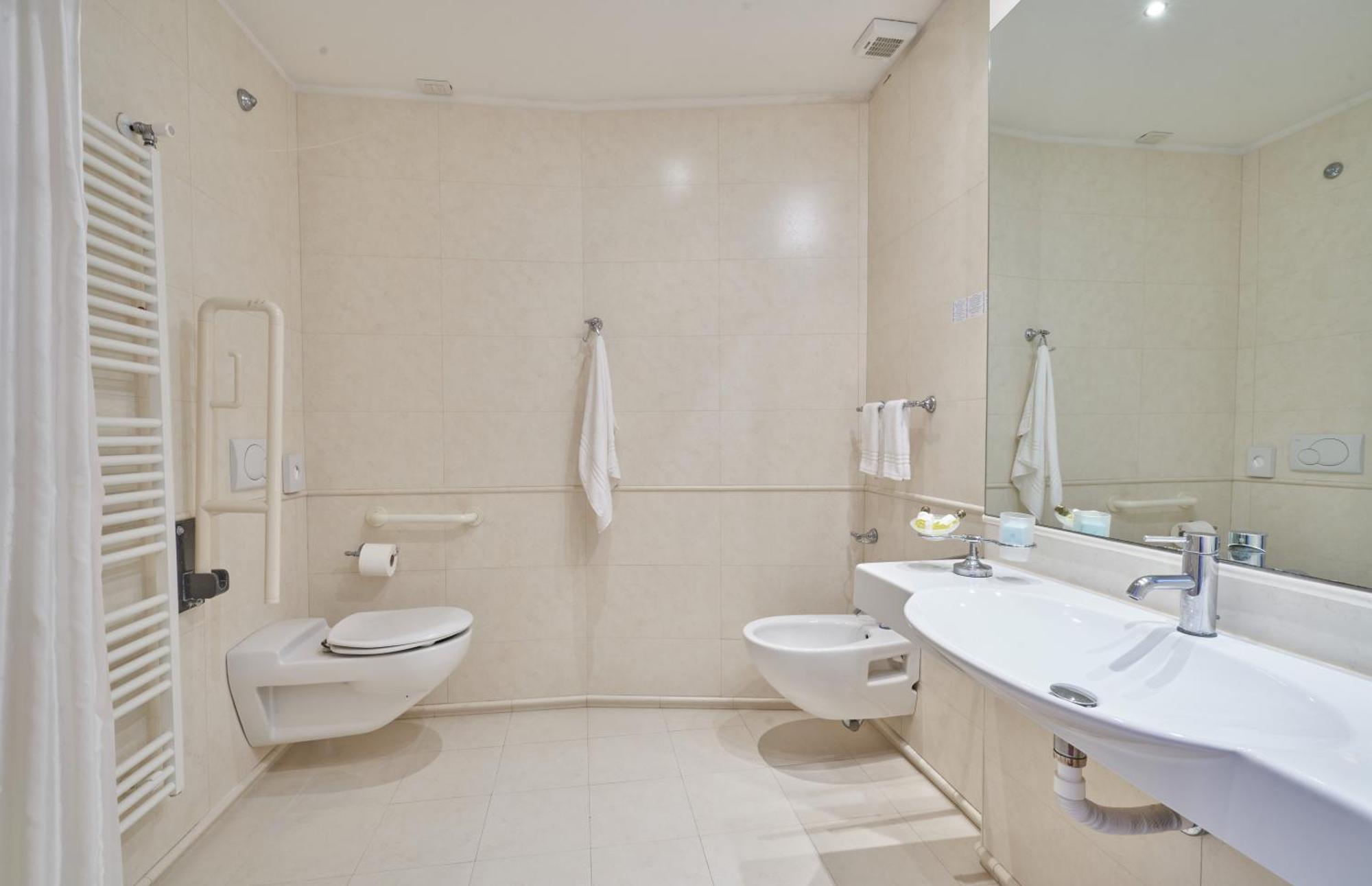 Hotel Bristol Bellaria-Igea Marina Exterior foto