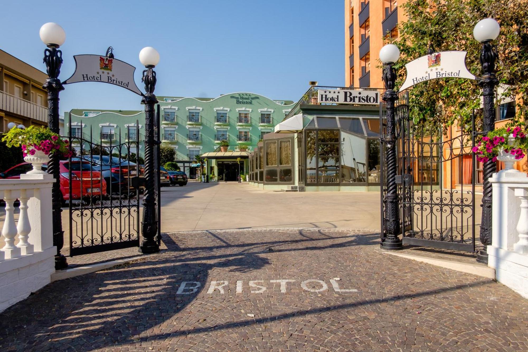Hotel Bristol Bellaria-Igea Marina Exterior foto